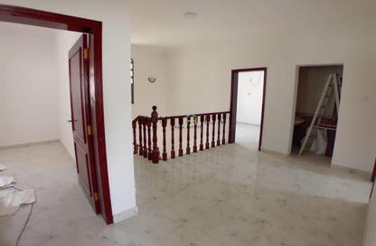 مجمع سكني - 4 غرف نوم - 3 حمامات للايجار في شارع المطار القديم - طريق المطار القديم - الدوحة