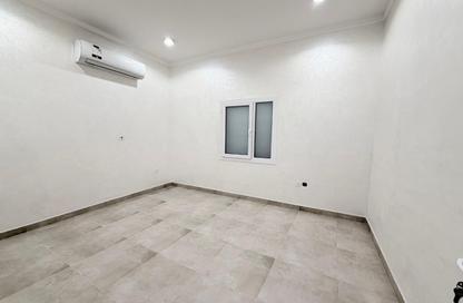 Apartment - Studio - 1 Bathroom for rent in Musheireb - Musheireb - Doha