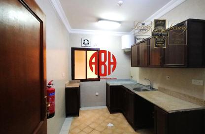 Apartment - 2 Bedrooms - 2 Bathrooms for rent in Anas Street - Fereej Bin Mahmoud North - Fereej Bin Mahmoud - Doha