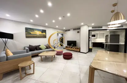 Apartment - 2 Bedrooms - 2 Bathrooms for rent in Asim Bin Omar Street - Al Mansoura - Doha