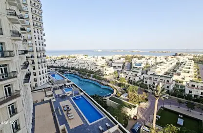 Apartment - 2 Bedrooms - 4 Bathrooms for rent in Floresta Gardens - Floresta Gardens - The Pearl Island - Doha