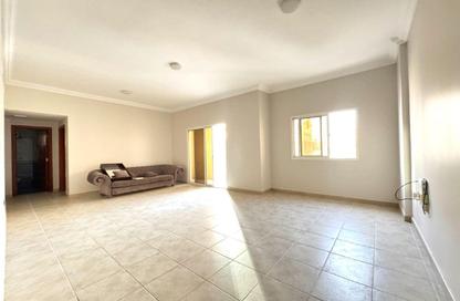 Apartment - 2 Bedrooms - 2 Bathrooms for rent in Fereej Bin Mahmoud North - Fereej Bin Mahmoud - Doha