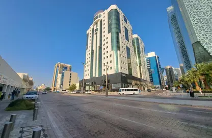Apartment - 2 Bedrooms - 2 Bathrooms for rent in Imperial Suites - Old Salata - Salata - Doha