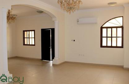 Villa - 6 Bedrooms - 6 Bathrooms for rent in Al Kheesa - Al Kheesa - Umm Salal Mohammed