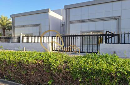 Villa - Studio - 6 Bathrooms for rent in Al Khafiji Street - Jeliah - Doha