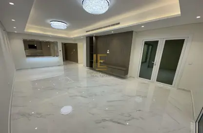 شقة - 2 غرف نوم - 3 حمامات للبيع في طريق بورتو الغربي - بورتو أرابيا - جزيرة اللؤلؤة - الدوحة