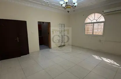 Apartment - Studio - 1 Bathroom for rent in Onaiza Street - Diplomatic Area - Doha