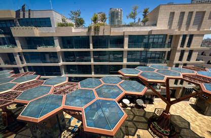 Apartment - 1 - 2 for sale in Crystal Residence - Gewan Island - The Pearl Island - Doha