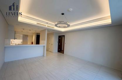 Apartment - 1 - 2 for sale in Crystal Residence - Gewan Island - The Pearl Island - Doha