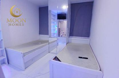 Apartment - Studio - 1 for rent in Umm Ghuwailina 4 - Umm Ghuwailina - Doha