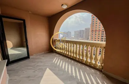 Apartment - 1 Bedroom - 4 Bathrooms for rent in East Porto Drive - Porto Arabia - The Pearl Island - Doha