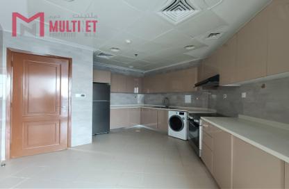 Apartment - 2 Bedrooms - 4 Bathrooms for rent in Fereej Bin Mahmoud North - Fereej Bin Mahmoud - Doha