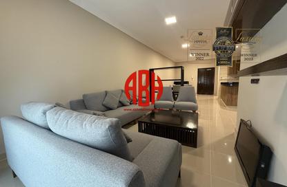 Apartment - 1 Bedroom - 2 Bathrooms for rent in Musheireb - Musheireb - Doha