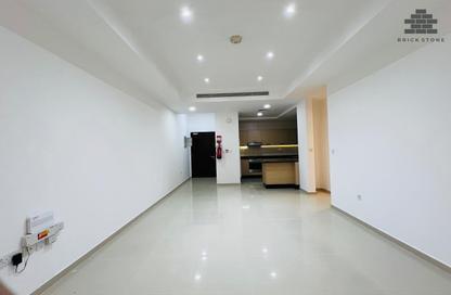 Apartment - 2 Bedrooms - 2 Bathrooms for rent in Al Nasr Street - Al Nasr - Doha