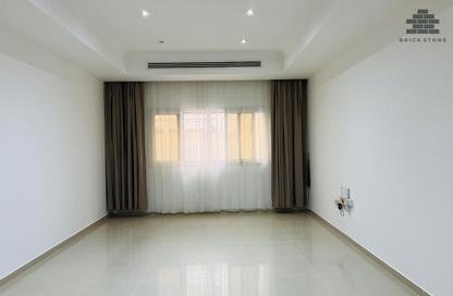 Apartment - 2 Bedrooms - 2 Bathrooms for rent in Al Nasr Street - Al Nasr - Doha