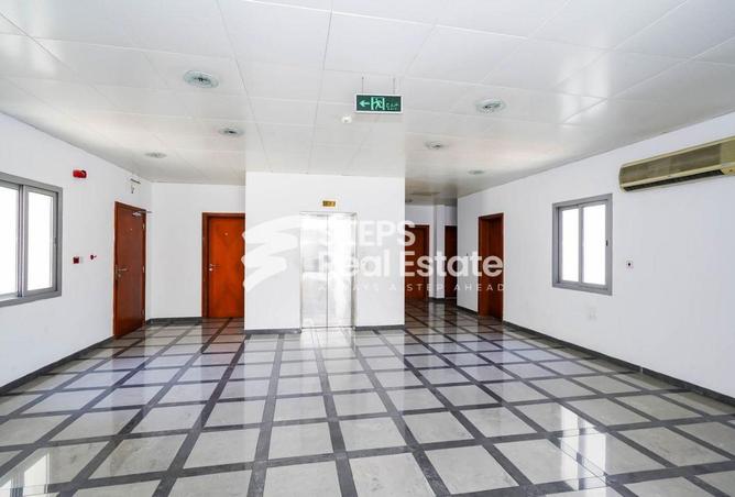 52683449 - صورة العقار 2