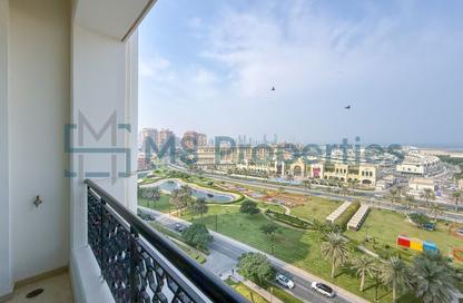 Apartment - 2 Bedrooms - 3 Bathrooms for rent in Viva West - Viva Bahriyah - The Pearl Island - Doha