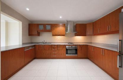 Apartment - 1 Bedroom - 2 Bathrooms for sale in West Porto Drive - Porto Arabia - The Pearl Island - Doha