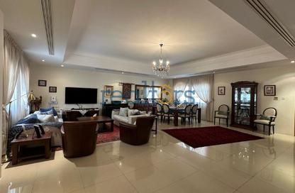 Villa - 3 - 4 for rent in Al Duhail North - Al Duhail - Doha