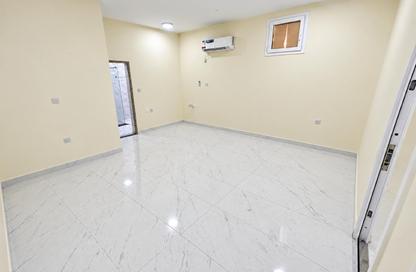 Apartment - 1 - 1 for rent in New Salata - Salata - Doha Apartment - 1 - 1 for rent in New Salata - Salata - Doha