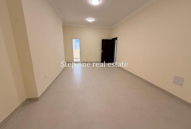 60222228 - Property Image 2