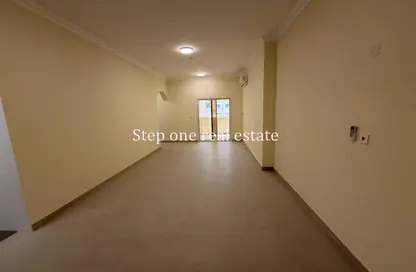 Apartment - 3 Bedrooms - 3 Bathrooms for rent in Anas Street - Fereej Bin Mahmoud North - Fereej Bin Mahmoud - Doha