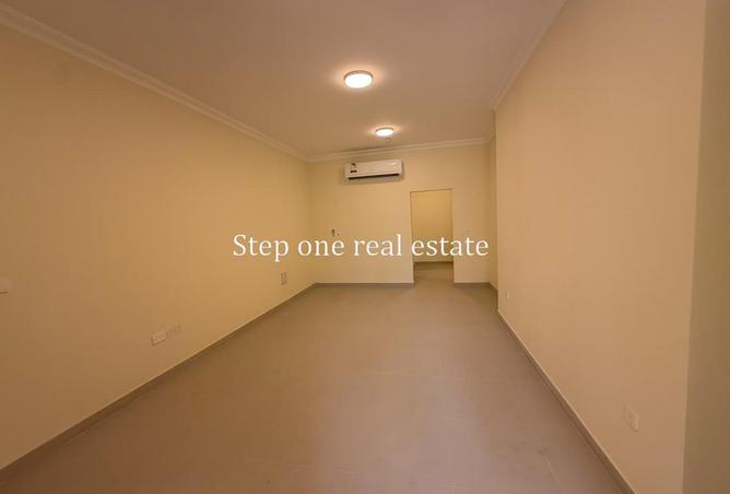 60222228 - Property Image 3