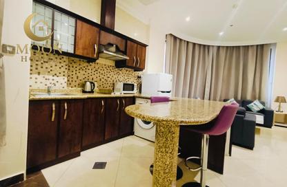 Apartment - 1 - 1 for rent in Umm Ghwailina Comm - Umm Ghuwalina - Umm Ghuwailina - Doha