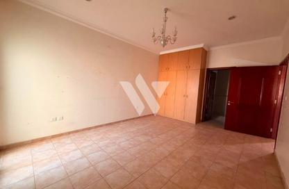 Villa - 4 - 6 for rent in Ain Khalid Gate - Ain Khaled - Doha Villa - 4 - 6 for rent in Ain Khalid Gate - Ain Khaled - Doha