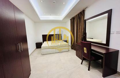 Apartment - 2 Bedrooms - 2 Bathrooms for rent in Umm Ghuwailina 4 - Umm Ghuwailina - Doha