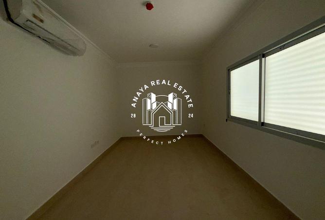 1004409 - Property Image 3