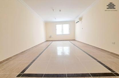 Apartment - 2 Bedrooms - 2 Bathrooms for rent in Al Sadd Road - Al Sadd - Doha