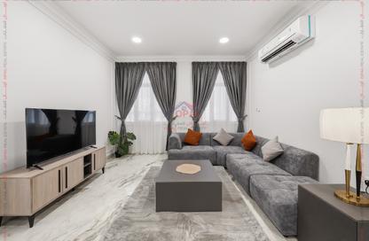 Apartment - 2 Bedrooms - 2 Bathrooms for rent in Souk Rawda 1 - Al Nasr - Doha