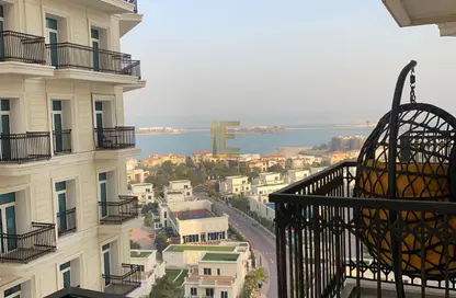 Apartment - 2 Bedrooms - 3 Bathrooms for rent in Floresta Gardens - Floresta Gardens - The Pearl Island - Doha