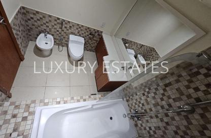 Apartment - 1 Bedroom - 2 Bathrooms for rent in One Porto Arabia - Porto Arabia - The Pearl Island - Doha