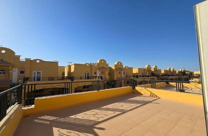 مجمع سكني - 5 غرف نوم - 6 حمامات للايجار في واي فيلدج - ابو سدرة - الريان - الدوحة مجمع سكني - 5 غرف نوم - 6 حمامات للايجار في واي فيلدج - ابو سدرة - الريان - الدوحة