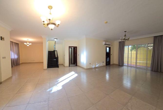 57201908 - Property Image 3