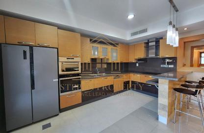 Apartment - 2 Bedrooms - 3 Bathrooms for rent in Bin Omran 35 - Fereej Bin Omran - Doha