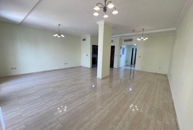 54103003 - Property Image 3