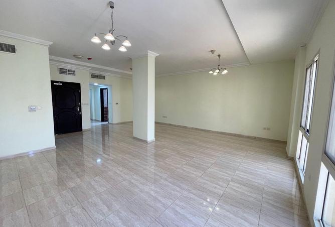 54103003 - Property Image 2