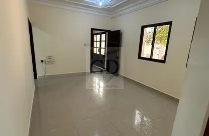 شقة - غرفة نوم - 1 حمام للايجار في شارع المطار القديم - طريق المطار القديم - الدوحة