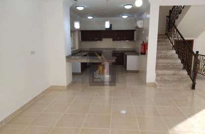 Compound - 4 - 4 for rent in Ain Khaled Villas - Ain Khaled - Doha