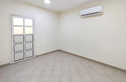 Villa - 5 Bedrooms - 4 Bathrooms for rent in Ain Khaled Villas - Ain Khaled - Doha