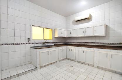 Villa - 5 Bedrooms - 4 Bathrooms for rent in Ain Khaled Villas - Ain Khaled - Doha