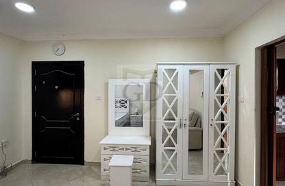 Apartment - Studio - 1 Bathroom for rent in Al Maamoura - Al Maamoura - Doha