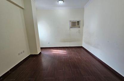 Apartment - 1 - 1 for rent in Umm Ghuwailina 4 - Umm Ghuwailina - Doha