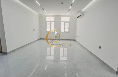 Apartment - 2 Bedrooms - 3 Bathrooms for rent in Bin Omran 35 - Fereej Bin Omran - Doha Apartment - 2 Bedrooms - 3 Bathrooms for rent in Bin Omran 35 - Fereej Bin Omran - Doha