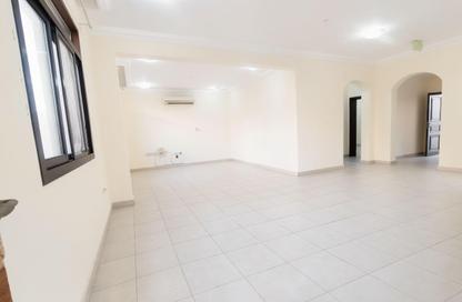 Villa - 6 Bedrooms - 5 Bathrooms for rent in Bu Hamour Street - Abu Hamour - Doha