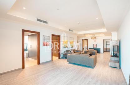 Apartment - 2 Bedrooms - 3 Bathrooms for rent in East Porto Drive - Porto Arabia - The Pearl Island - Doha