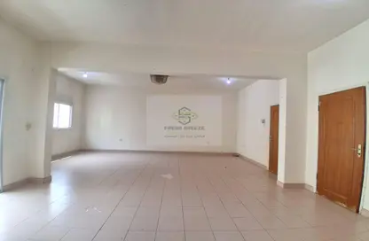 شقة - 3 غرف نوم - 3 حمامات للايجار في منتزه 7 - المنتزه - الدوحة